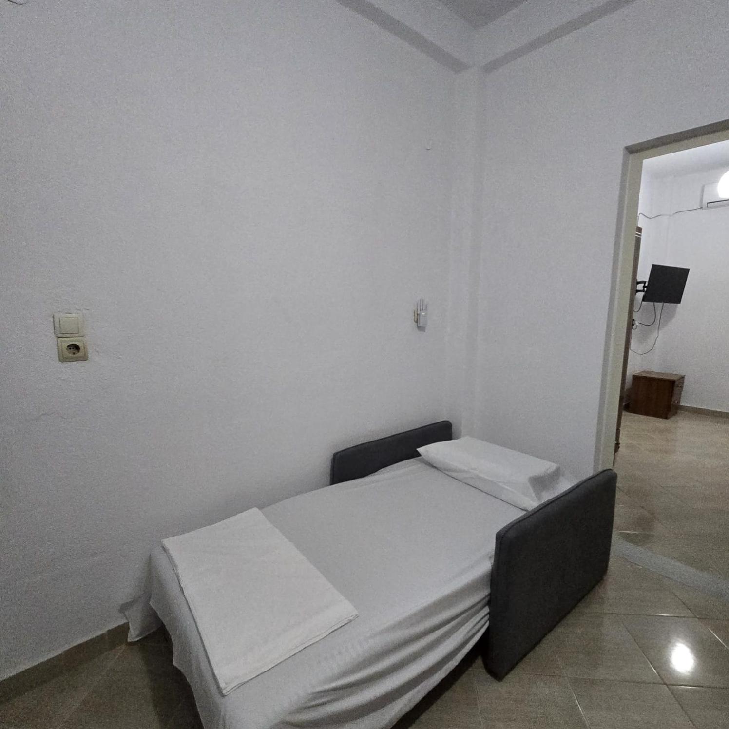 Spg Guest House Borsh Exterior foto